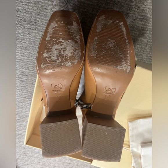 Honey beige block heel zip ankle boots. Heel about 2-3”. Squared toe. - Picture 2 of 7